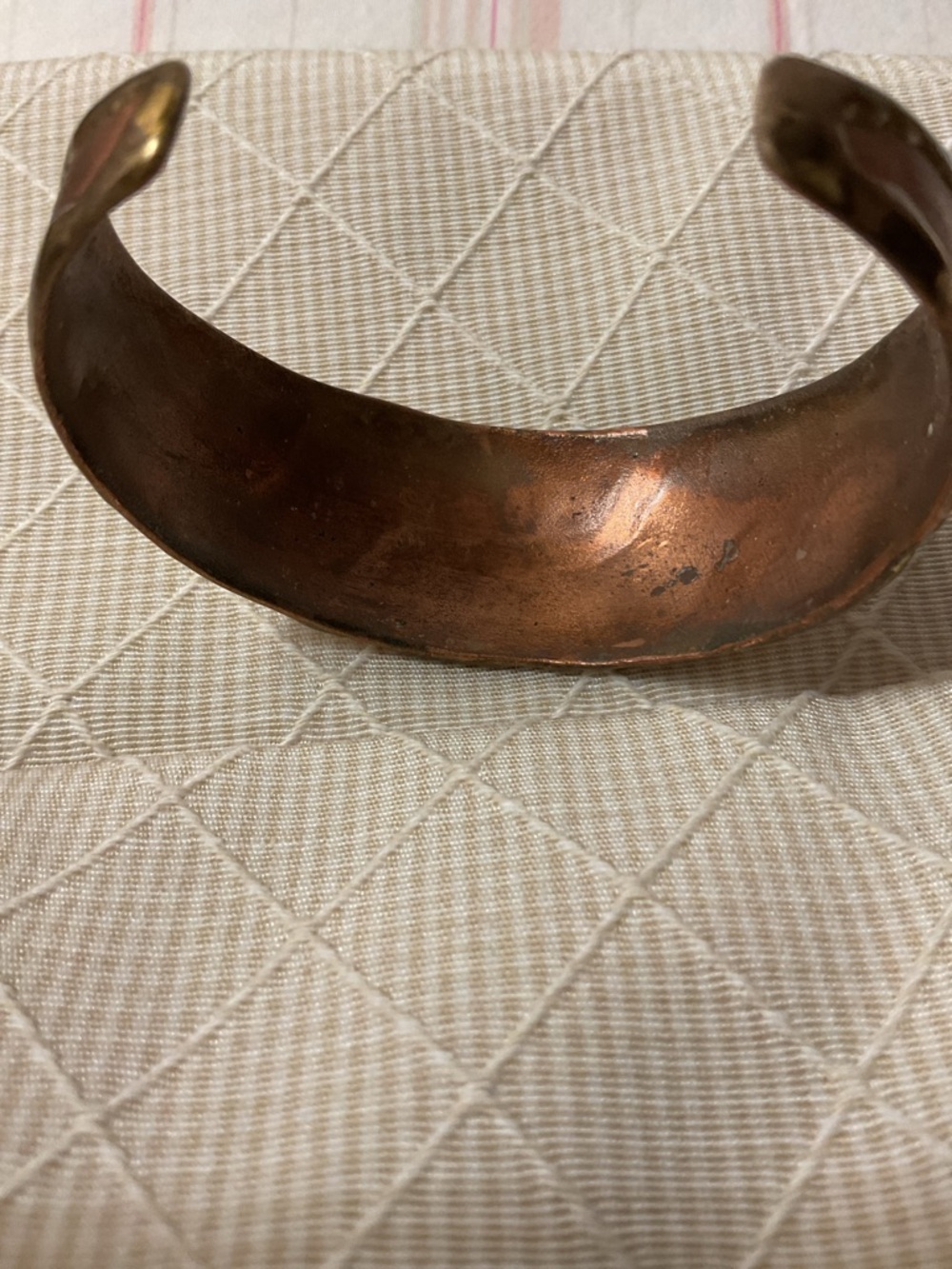 Copper cuff bracelet - Picture 2 of 4